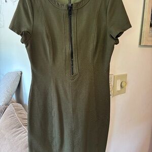 RTR designer green knee length fitted dress